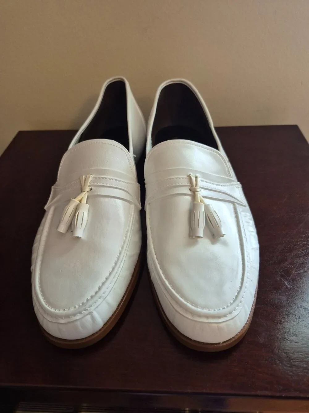 Vintage White Tassel Loafers sz 10.5